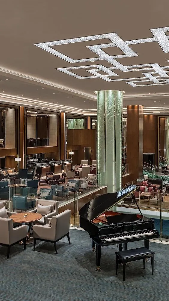 Grand Hyatt Manila Hotel Taguig