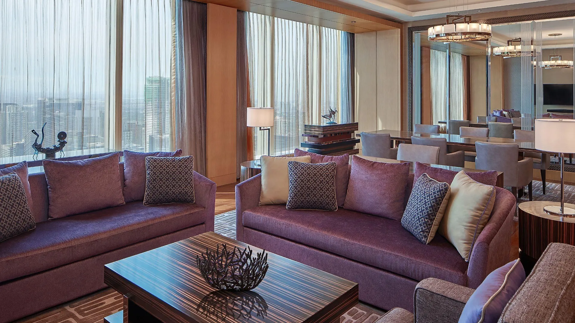 Grand Hyatt Manila Hotel Taguig