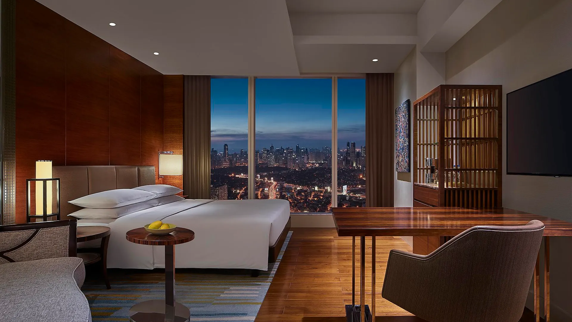 Grand Hyatt Manila Hotel Taguig