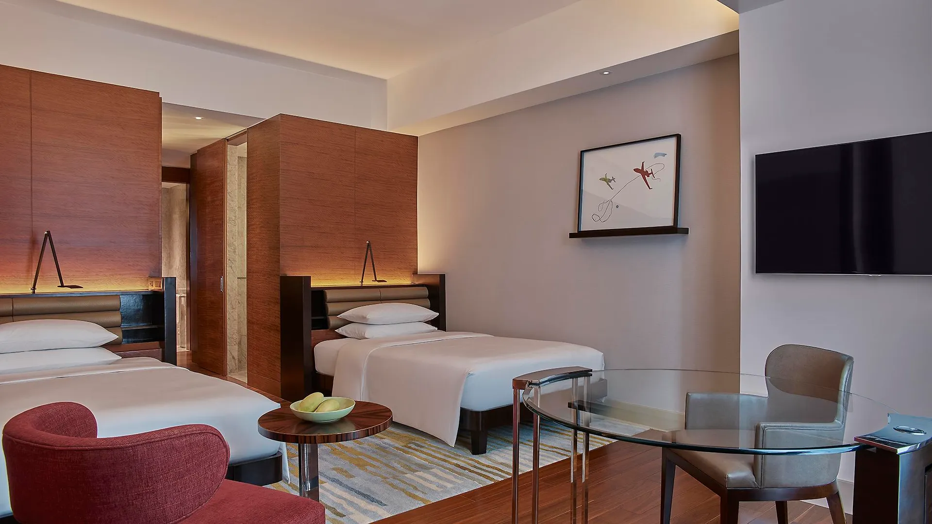 Grand Hyatt Manila Hotel Taguig