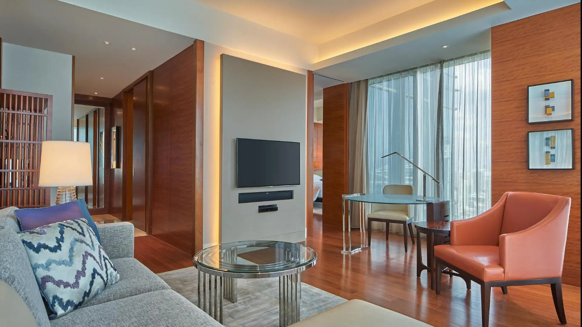 Grand Hyatt Manila Hotel Taguig