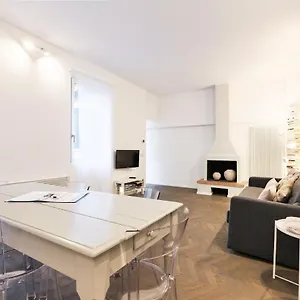 prestige-boutique-homes-il-nido-dei-navigli.it-lombardy.com/