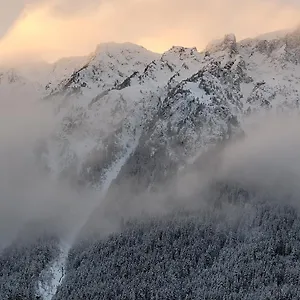 chamonix-sud-le-grepon-chamonix.hotels-rhonealpes.com/